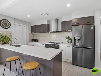 36 Lawrence Avenue, Wyee