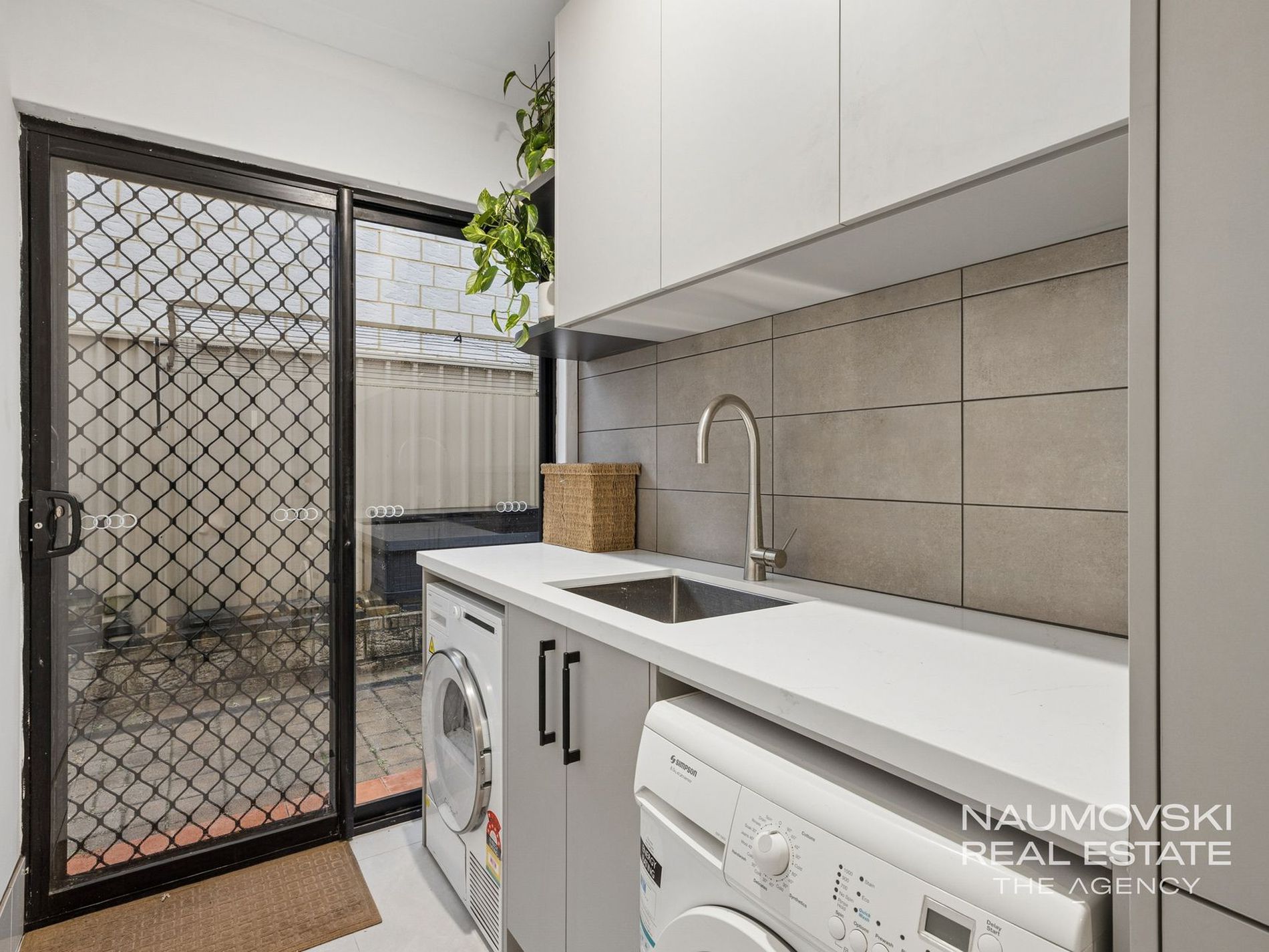3 / 151 Hillsborough Drive, Nollamara