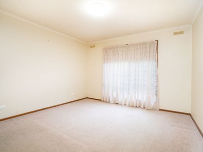1 / 32 HUON CREEK ROAD, Wodonga