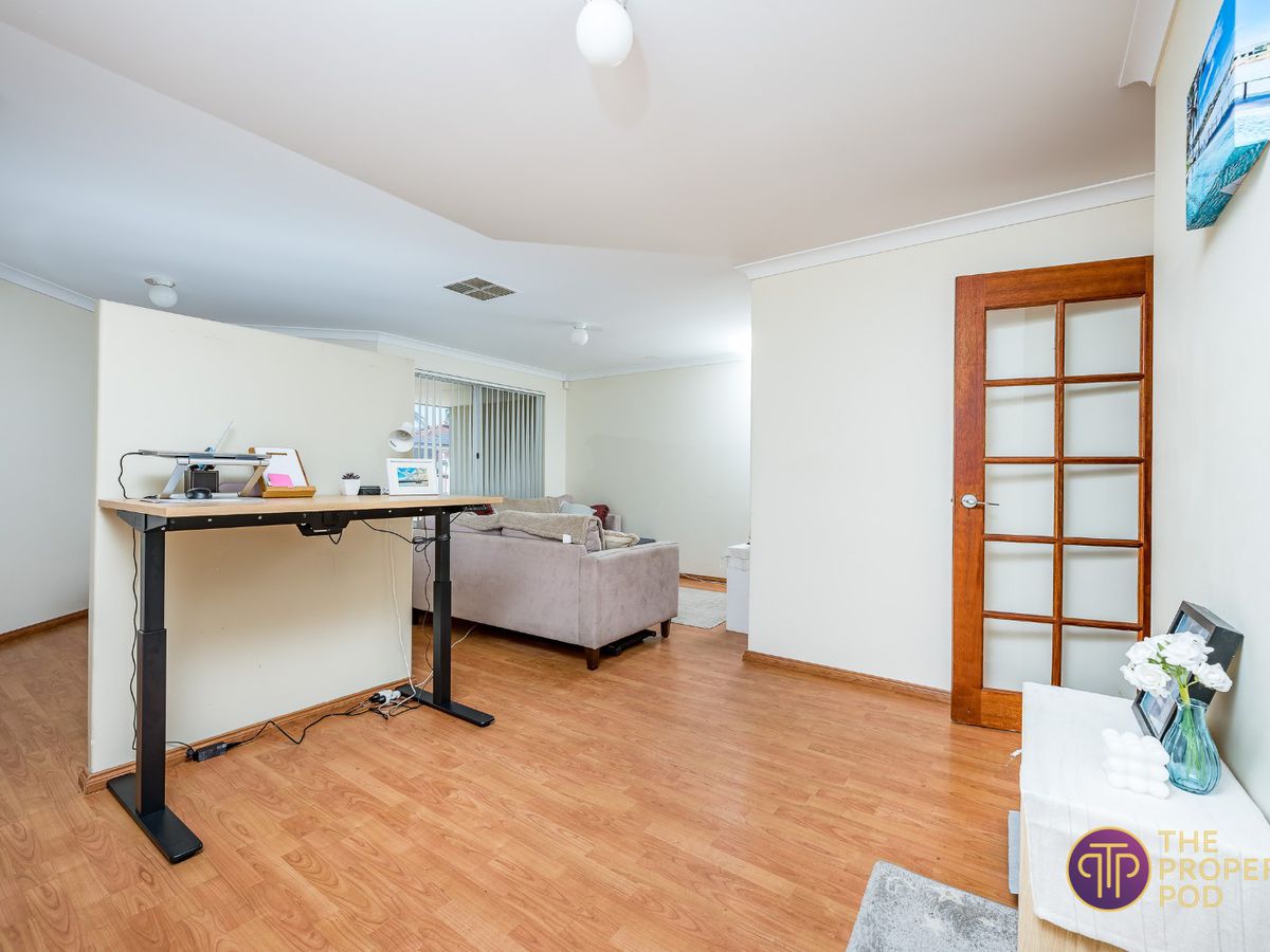 18 Santa Barbara Parade, Quinns Rocks