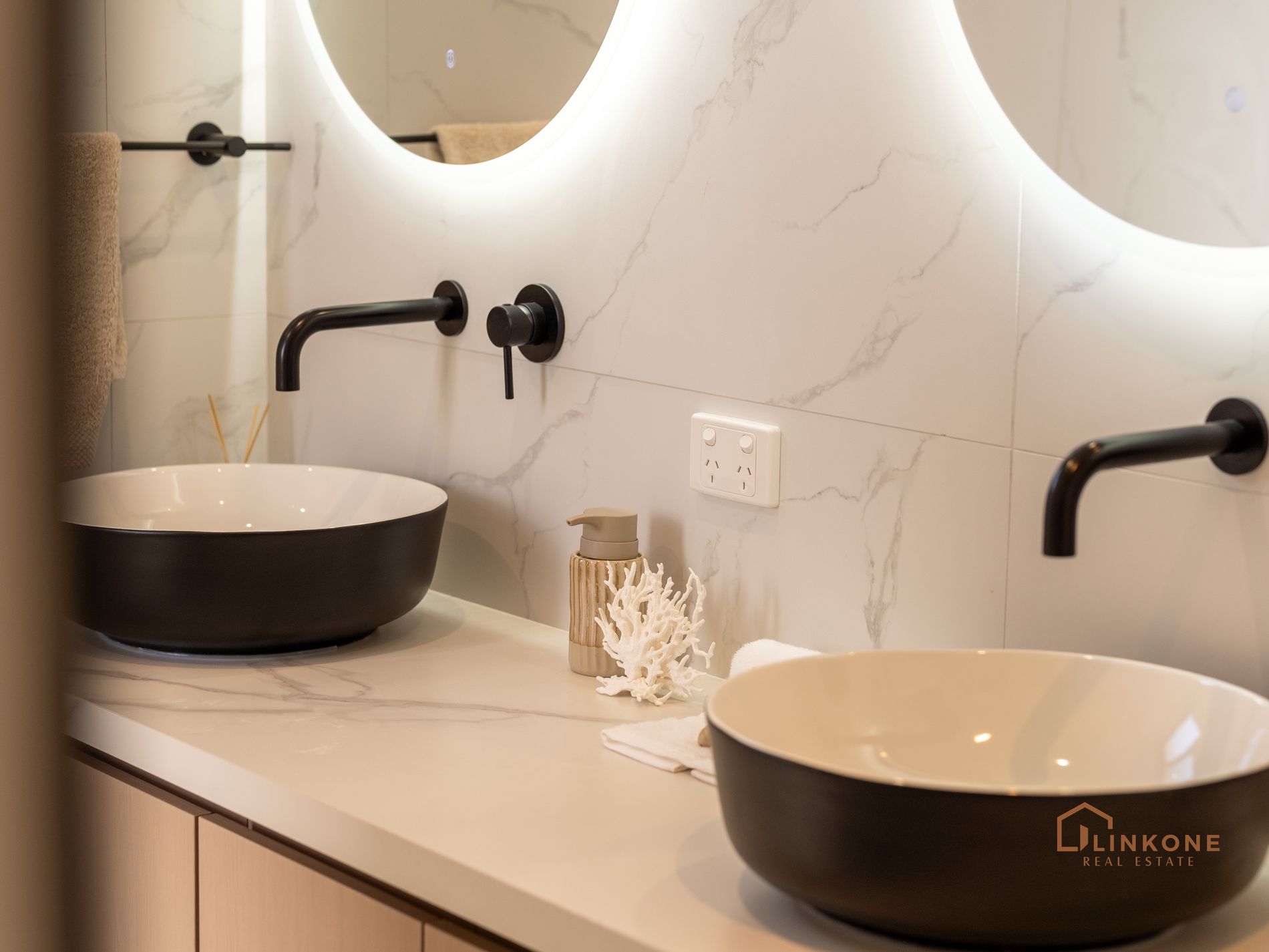 10 Brolga Promenade, Willetton