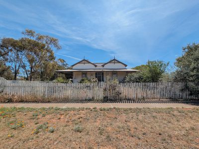 11 Charlton Road, Quambatook