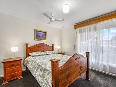 6 MULLINS STREET, Millicent