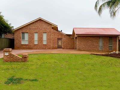 48 Murrayfield Drive, Dubbo