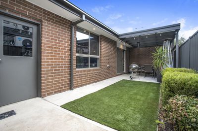 2 / 178 Parer Road, Airport West