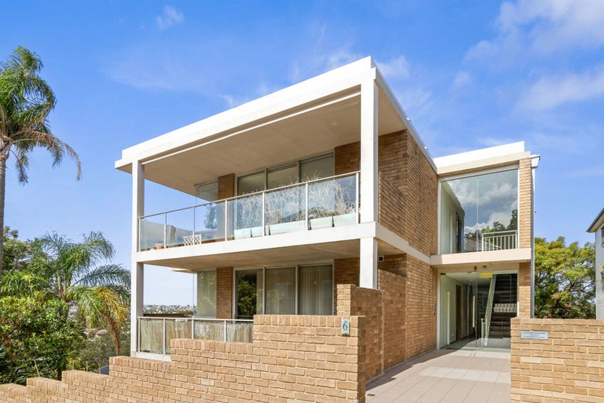 2 / 6 Moore Street, Bondi