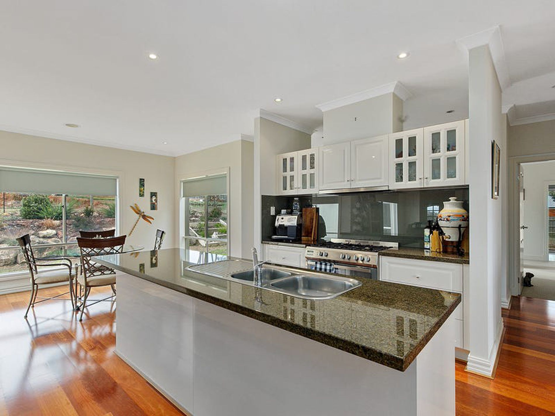 2 Lake View Dr, Broadford