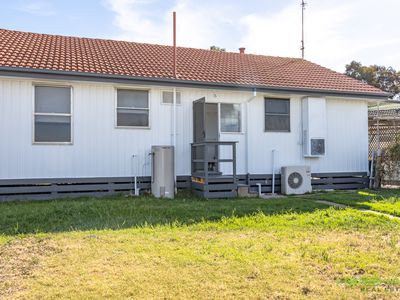 44 Winifred Street, Horsham