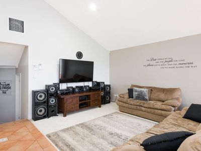 29 Tindals Crescent, Hannans