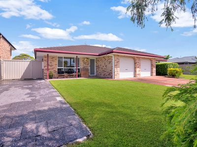 2 / 3 Woodlands Drive, Banora Point