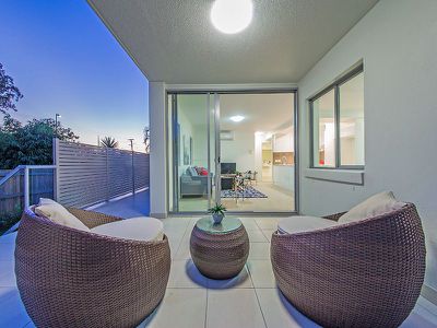 1/54 Yamboyna Street, Manly
