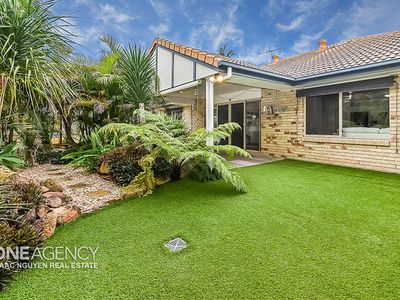15 Glasshouse Cres, Forest Lake