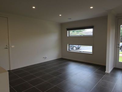 1A Mack Court, Belmont