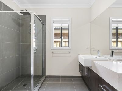 24 Winterfell Road, Charlemont