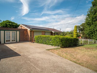 24 Angela Street, East Tamworth