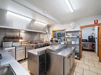 3 & 3A Beach Road, Beachport