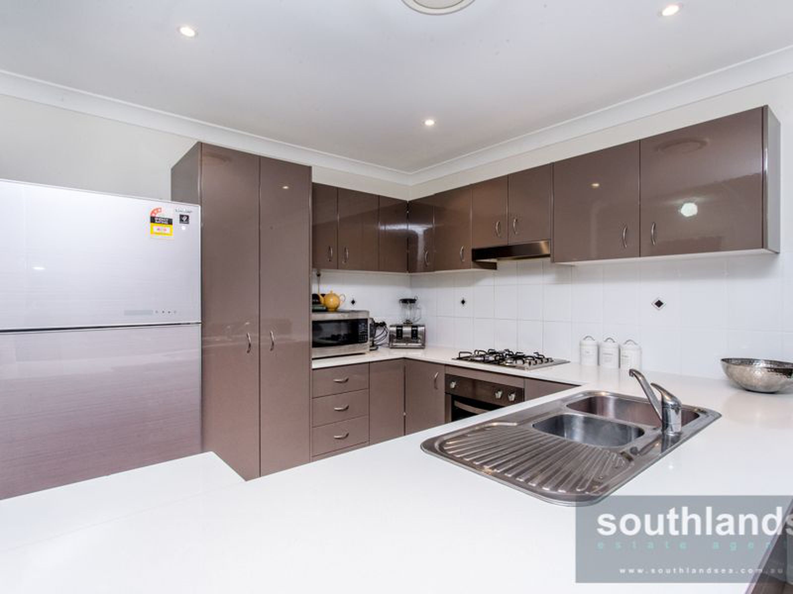 15B Tarrabundi Drive, GLENMORE PARK