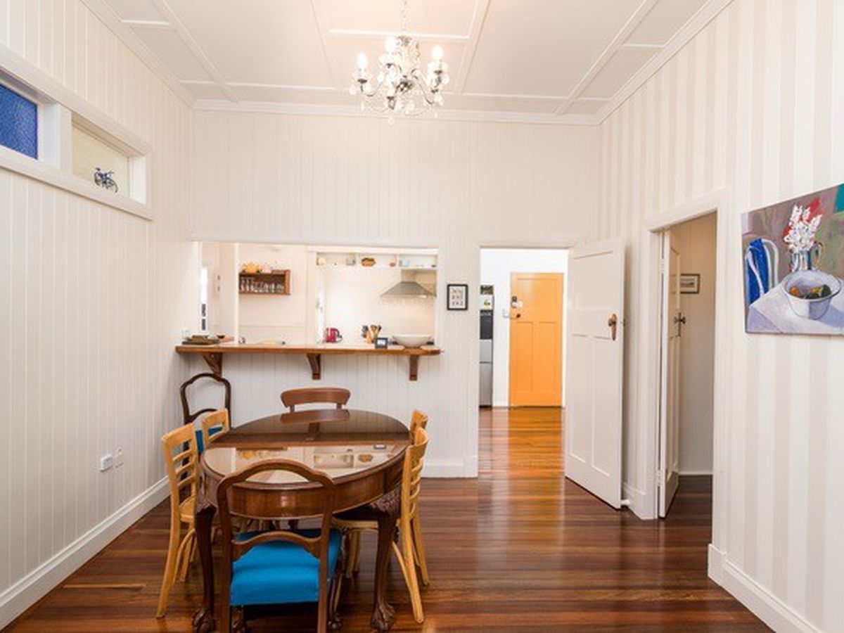 34 HERBERTON ROAD, Atherton