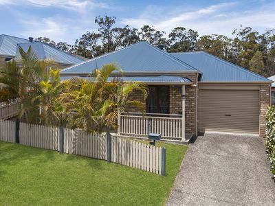8 Honeypot Avenue, Springfield Lakes