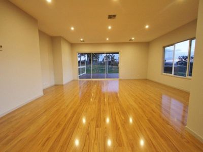 123 Oaksford Drive, Mansfield