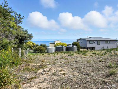 7 Meika Place, Coles Bay