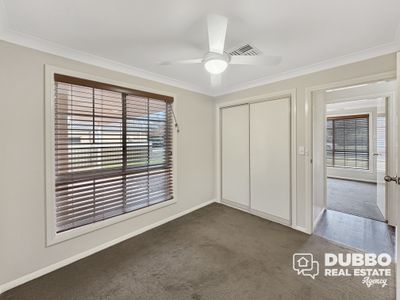 26 Eden Park Avenue, Dubbo