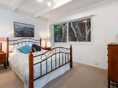 16 Lever Avenue, Blairgowrie