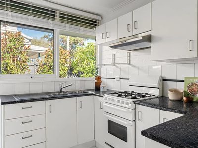 1 / 12 Embankment Grove, Chelsea
