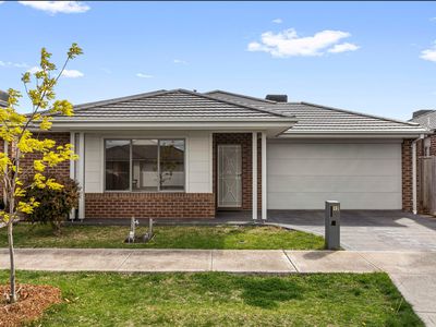 12 Adelong Street, Werribee