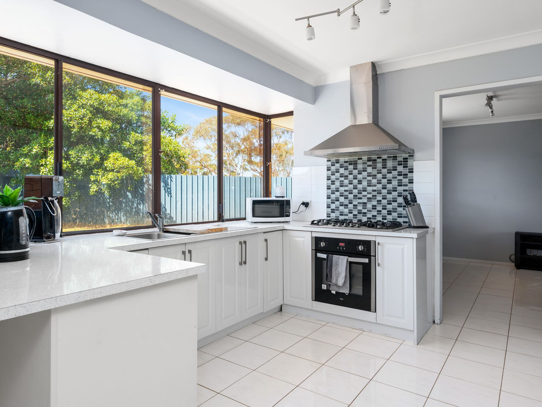 4 St John Grove, Hannans