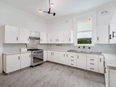 66 Tweedmouth Avenue, Rosebery