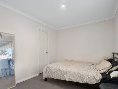 25B Banyard Avenue, Kelmscott