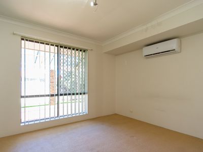 8 Bellanger Drive, Beldon