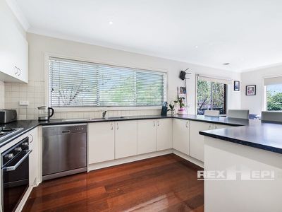 8 Cottage Link, Pakenham