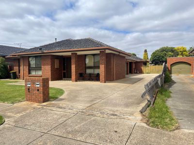 2 / 59 Duncans Road, Werribee