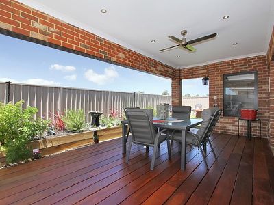 12 Cob Road, Brabham