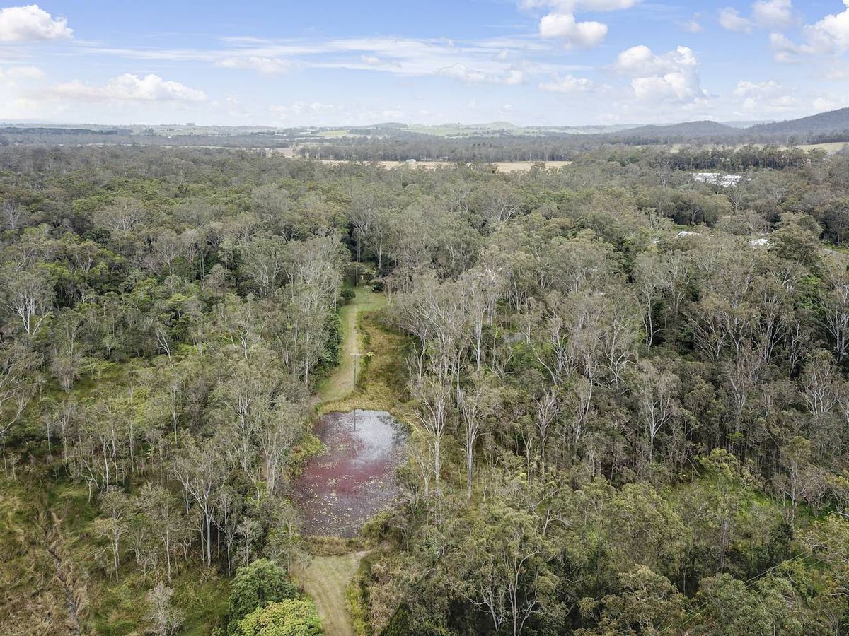 24 Willetts Road, Atherton