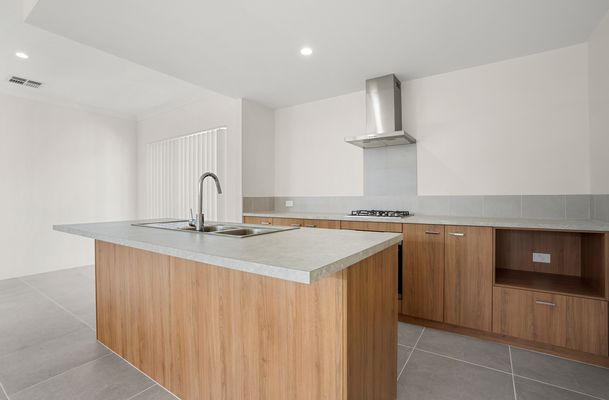 16 Minjary Loop, Baldivis