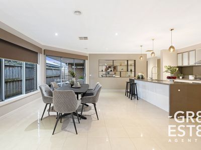 7 Crepe Avenue, Cranbourne West