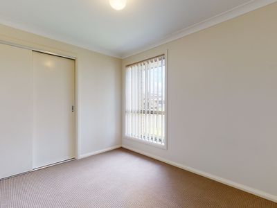 9 Selkirk Avenue, Dubbo