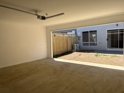 5 Rayer Walk, Tarneit