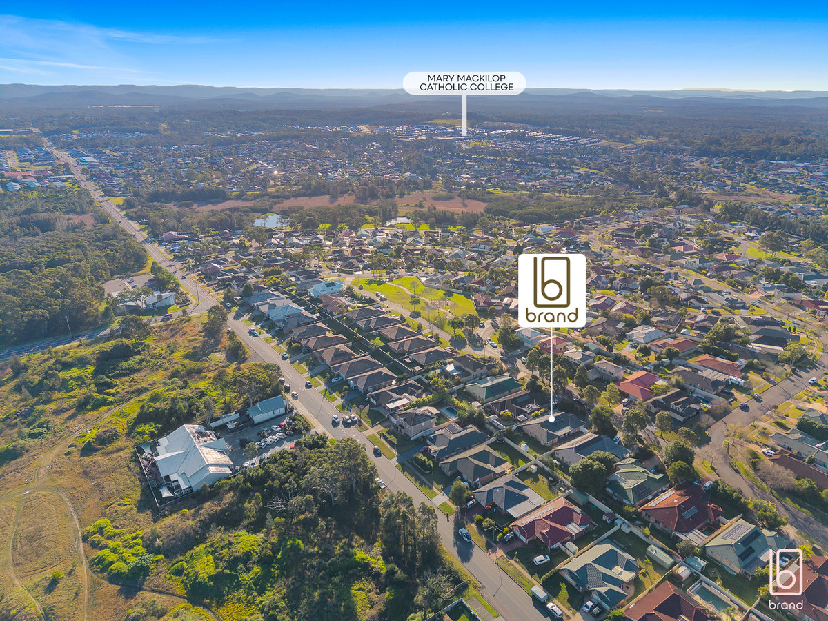 3 Duntroon Close, HAMLYN TERRACE, Hamlyn Terrace - Image 1