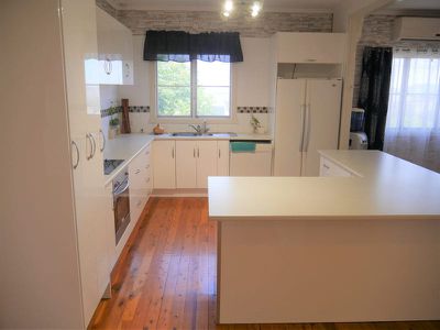 11 Meek Street, Tingoora