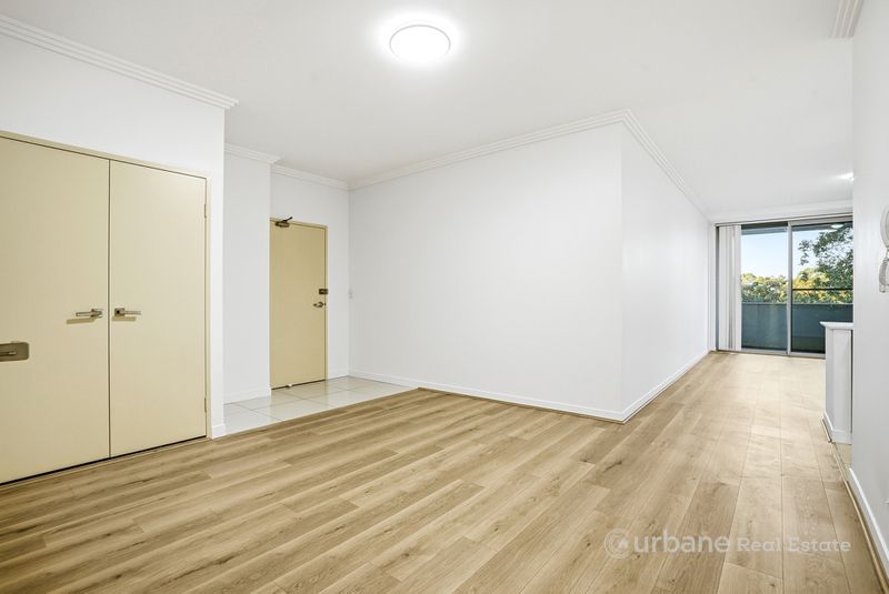 11 / 24 Mons Road, Westmead