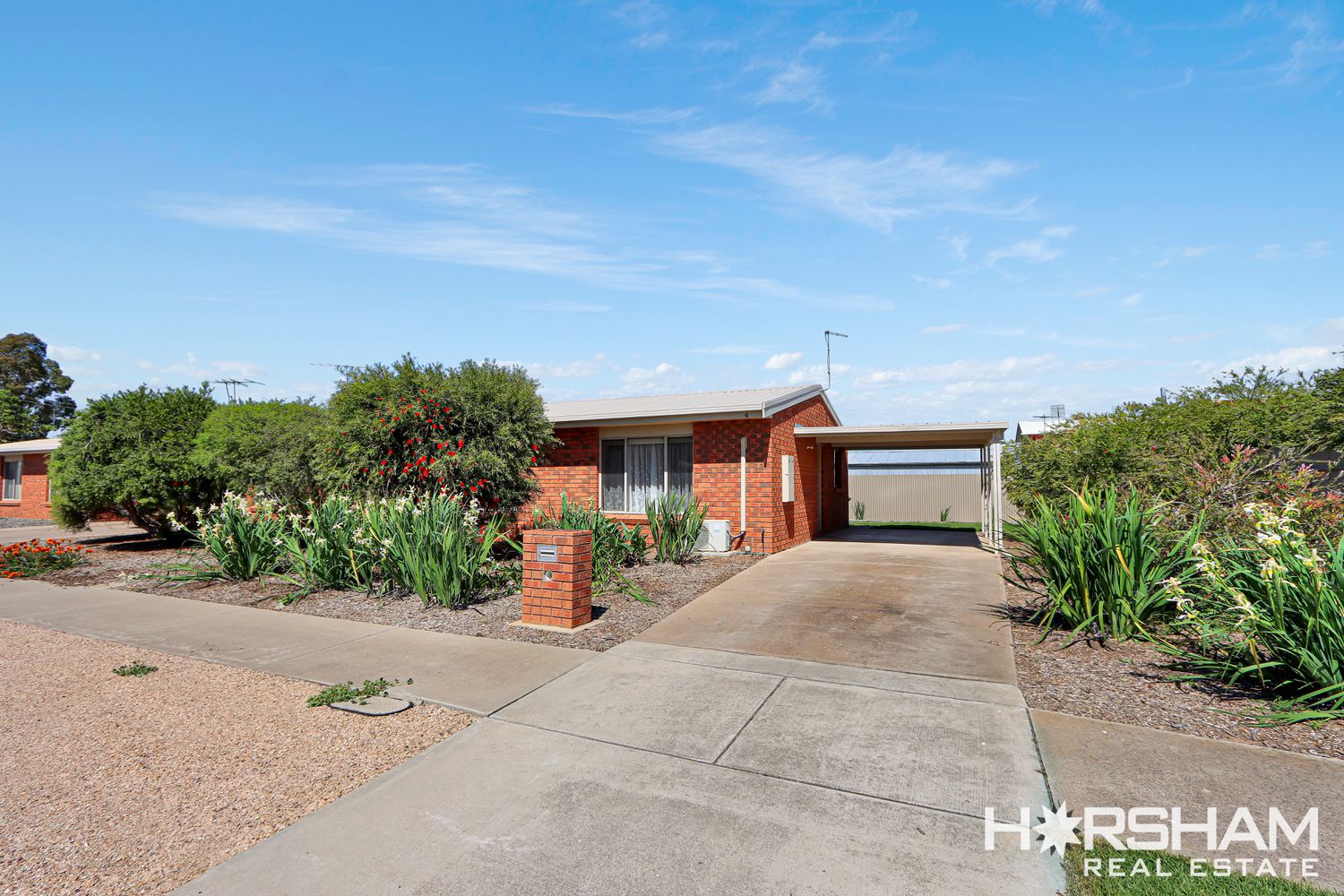 4 / 12 Remlaw Road, Horsham