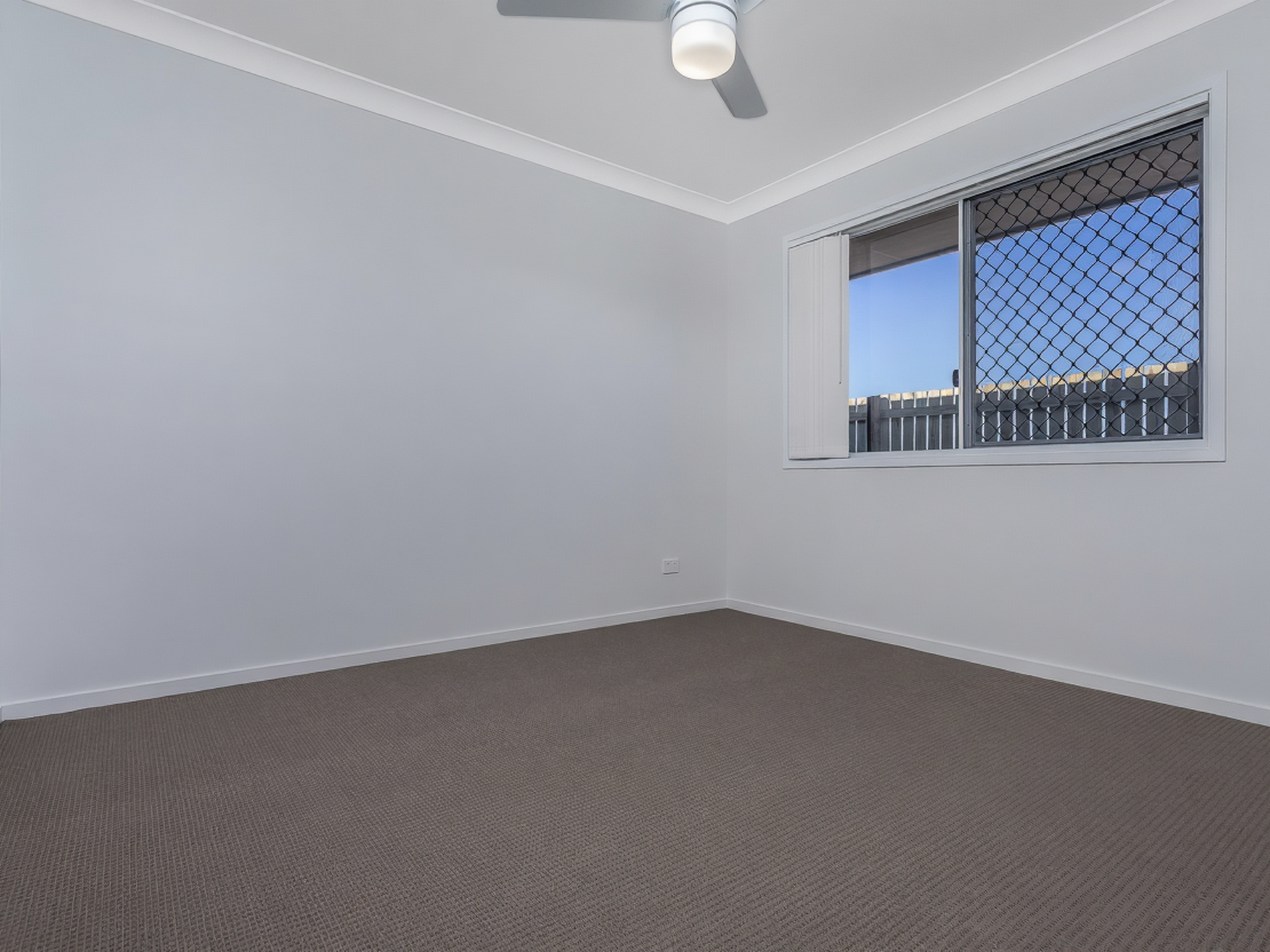 4 Skylark Court, Kallangur