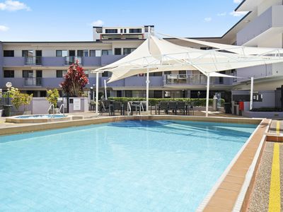 19 / 136 Marine Parade, Southport