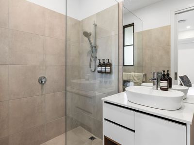 1D Walker Street, Anglesea