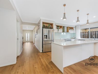 11 Sandymount Drive, Clyde North