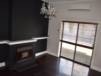 19 Adelaide Road, Millicent